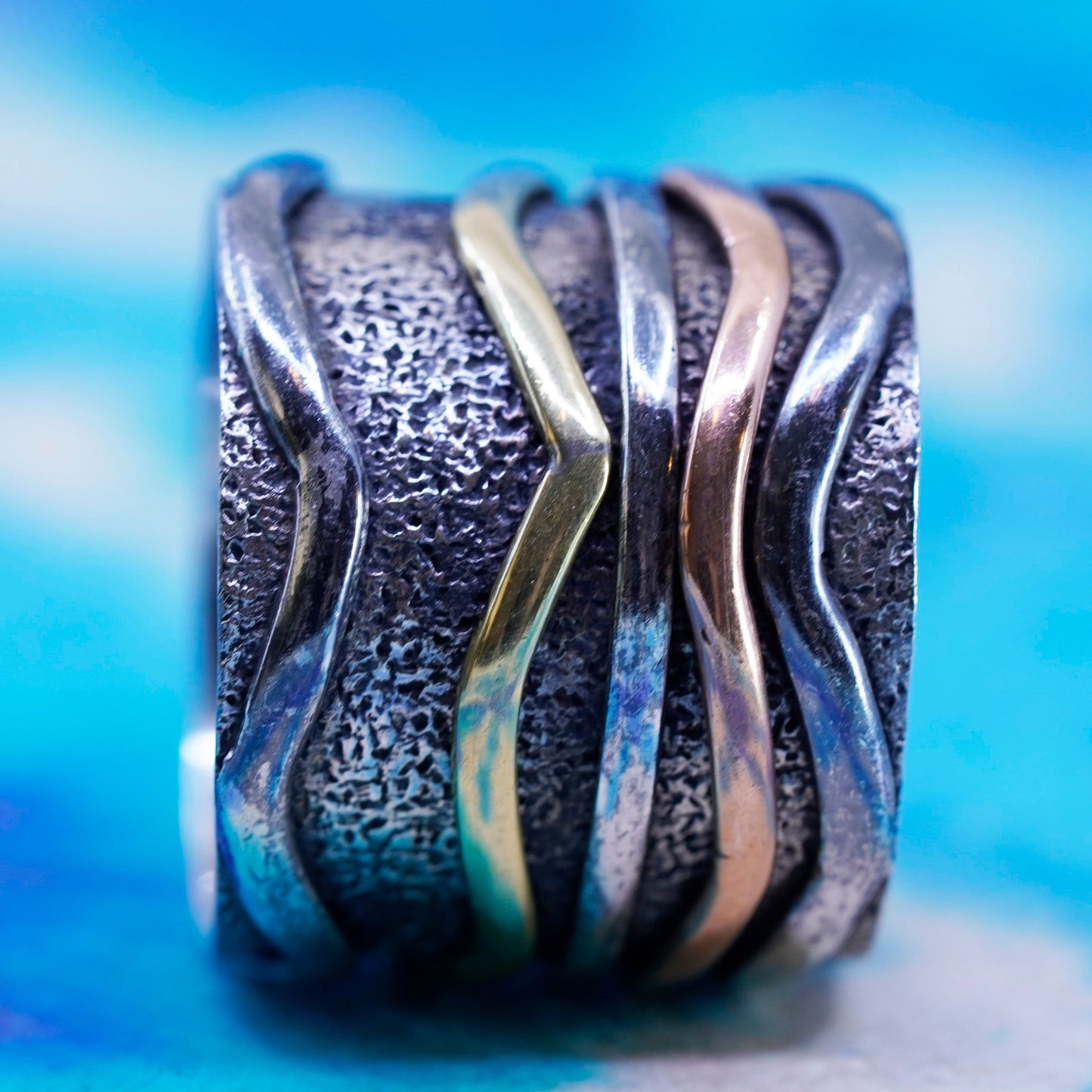 Size 8.75, vintage triple Tone sterling silver hammered band, 925 spinner ring
