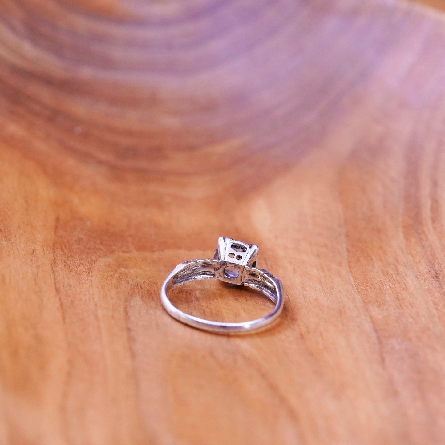 Size 6.25, vintage Sterling 925 silver ring with cz