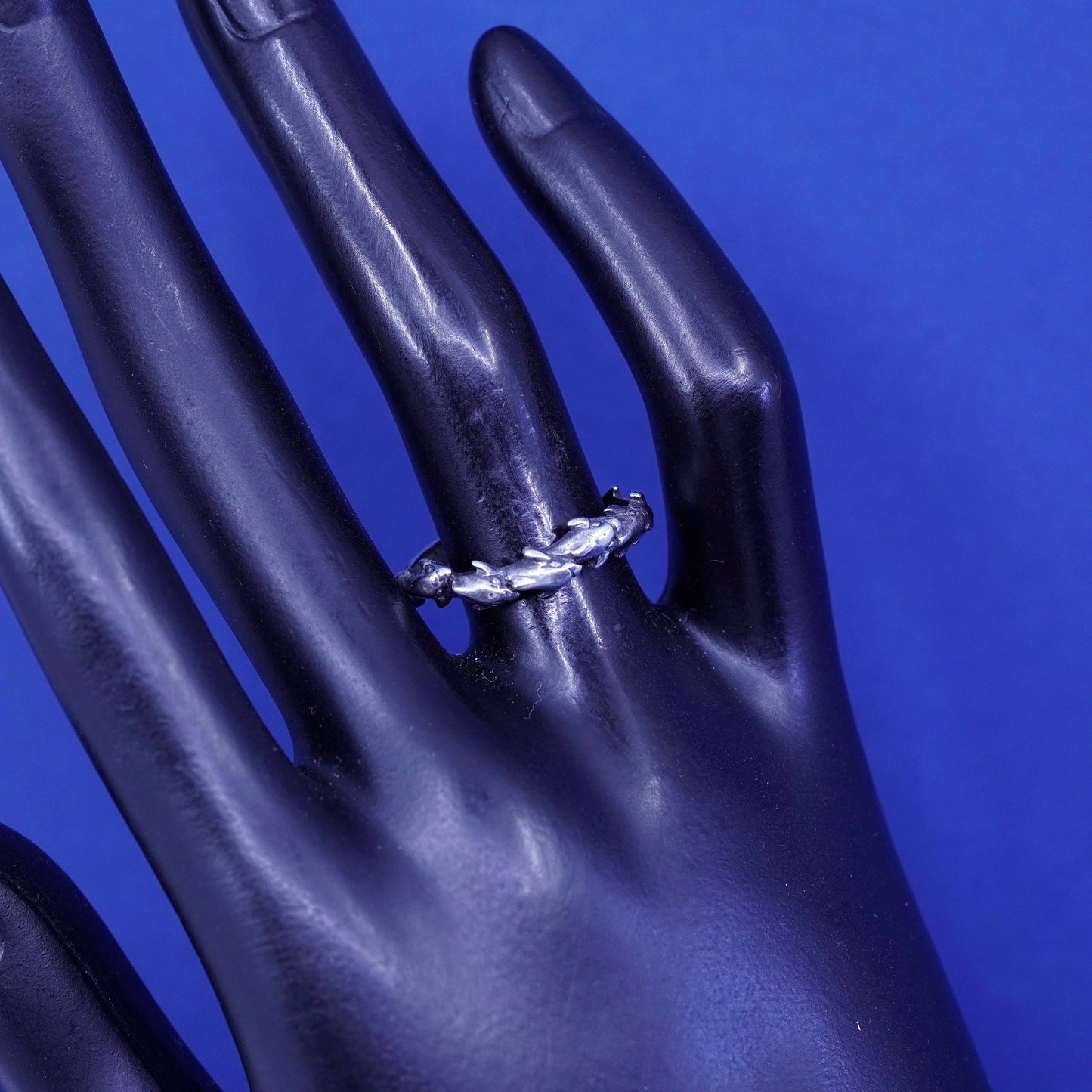 Size 8, vintage sterling silver handmade ring, 925 dolphin wrap band