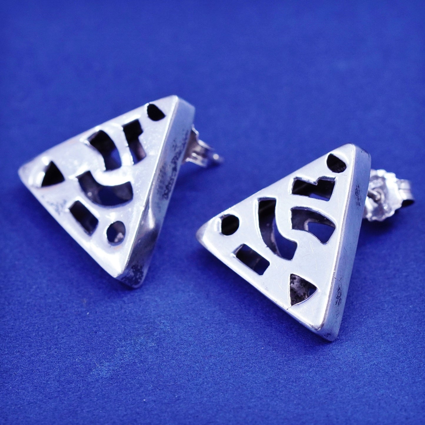 vintage Sterling silver handmade earrings, filigree 925 triangular studs