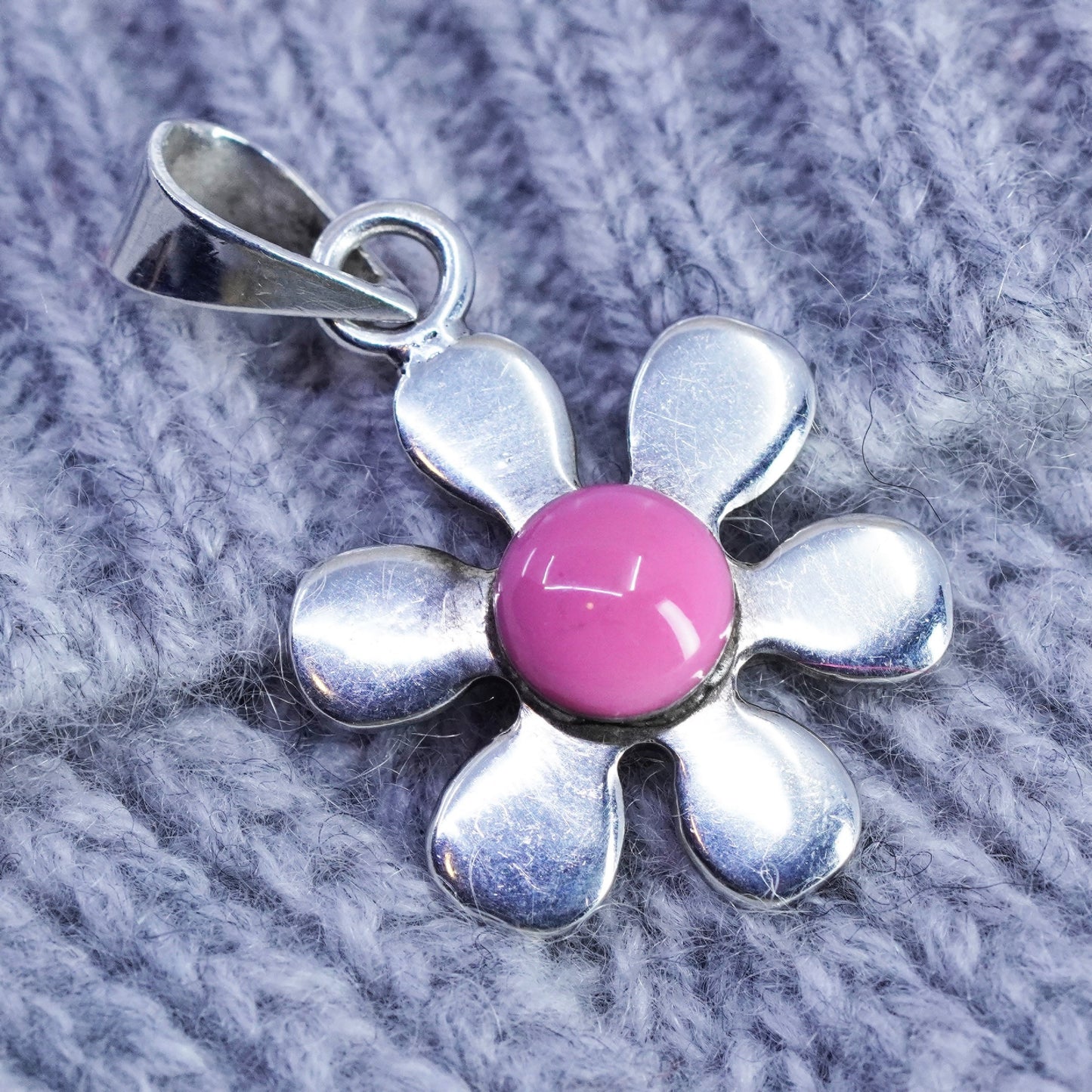 Vintage sterling 925 silver flower pendant with pink stone