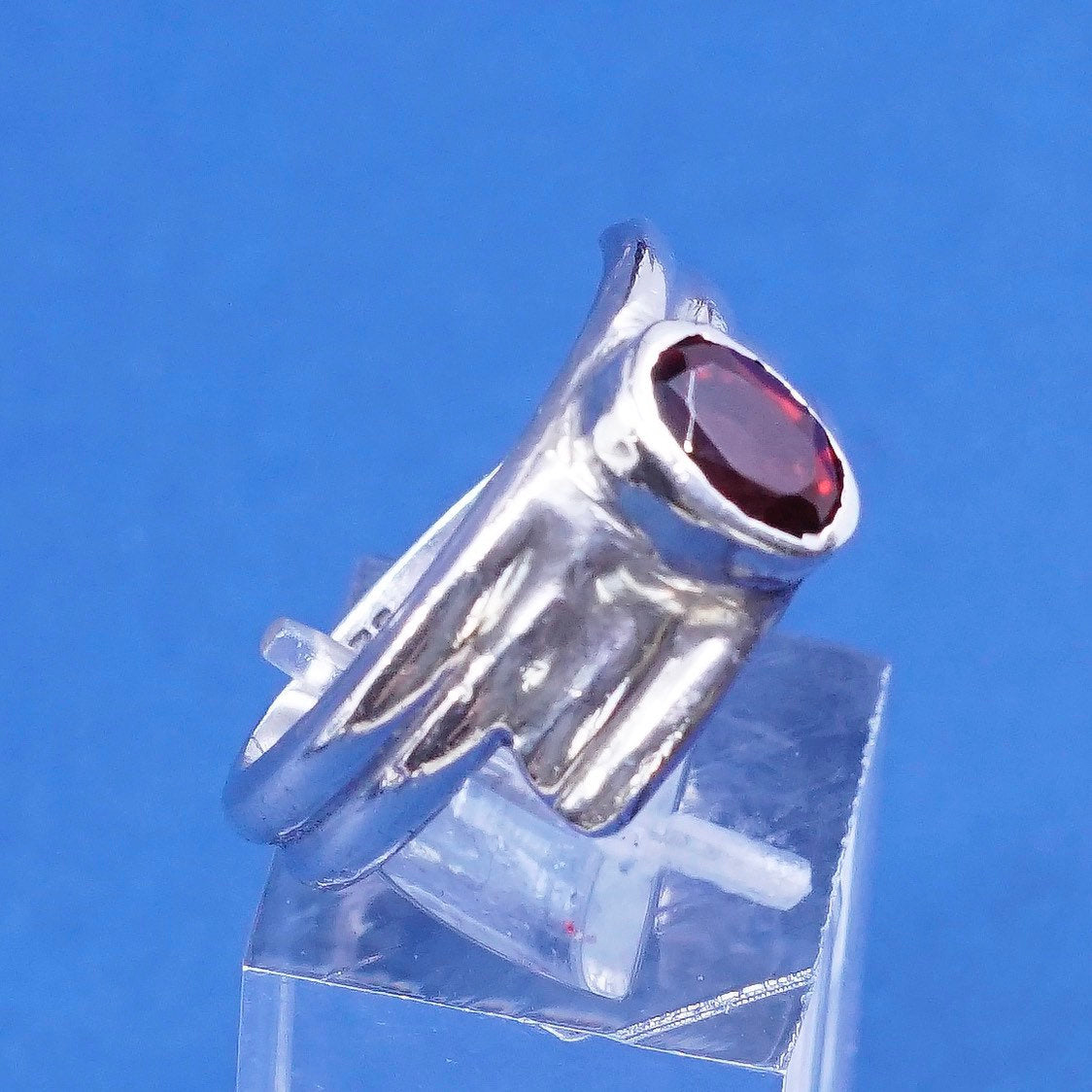Size 8.75, vtg mexico Sterling silver handmade ring, 925 w/ Ruby
