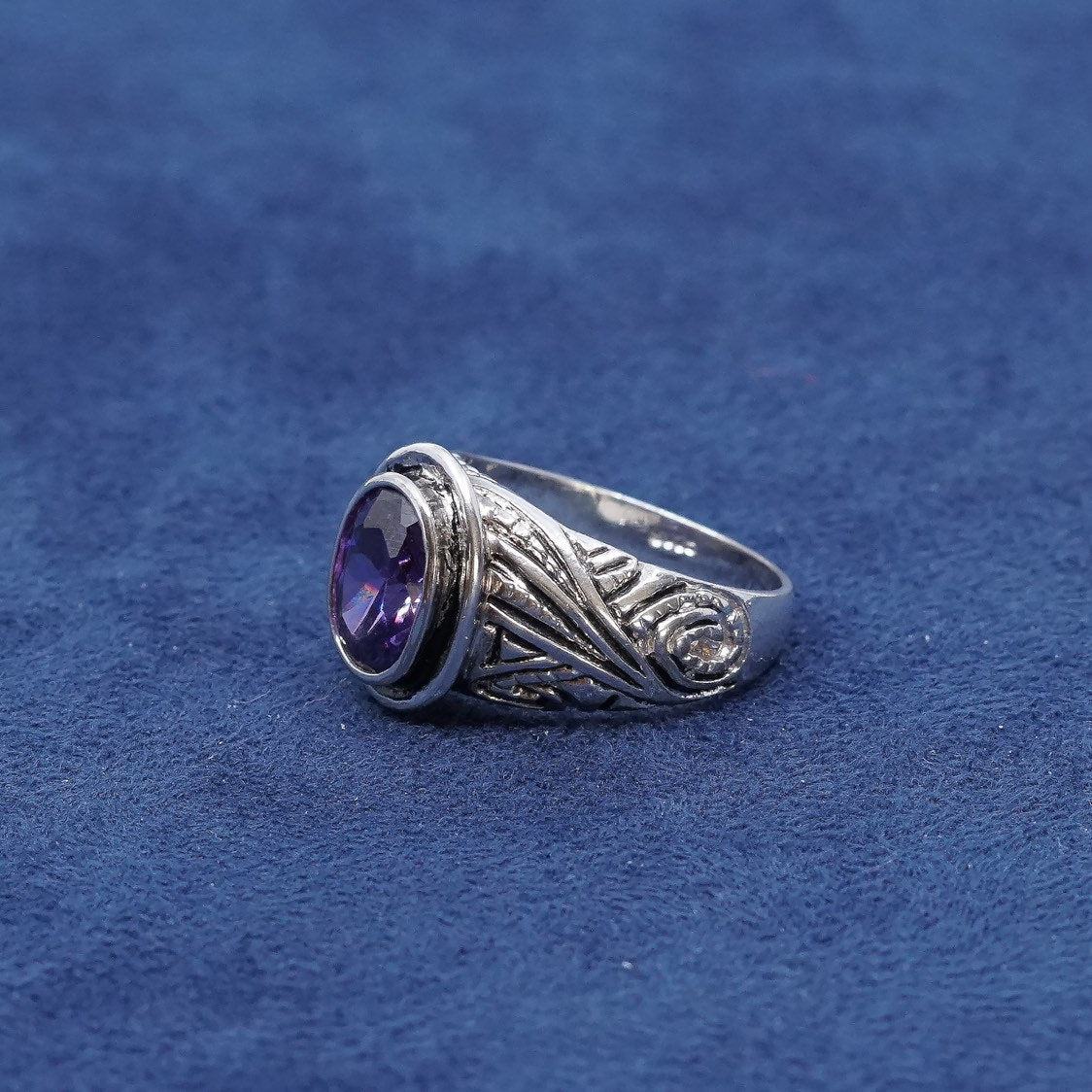 sz 8.25, vtg Sterling silver handmade ring, 925 w/ amethyst ring