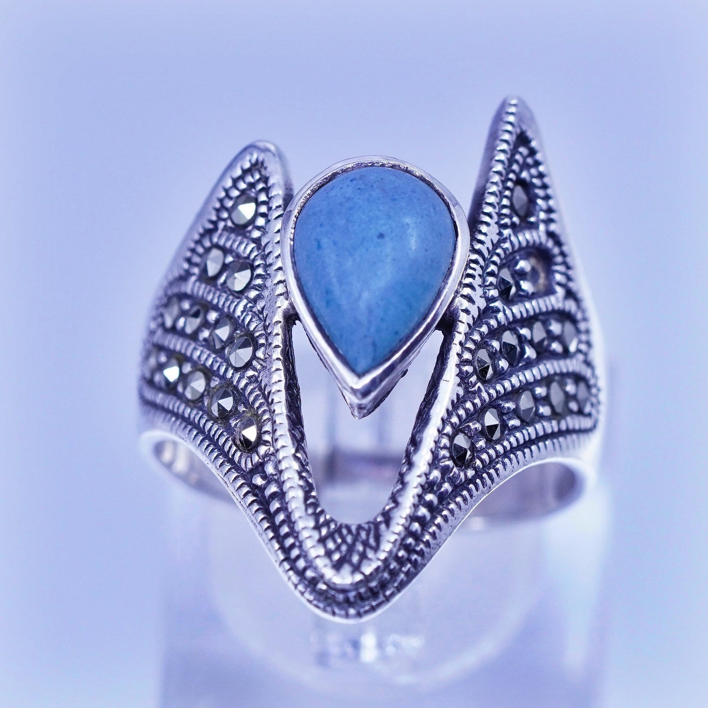 Size 8 southwestern Sterling 925 silver ring, band teardrop turquoise marcasite