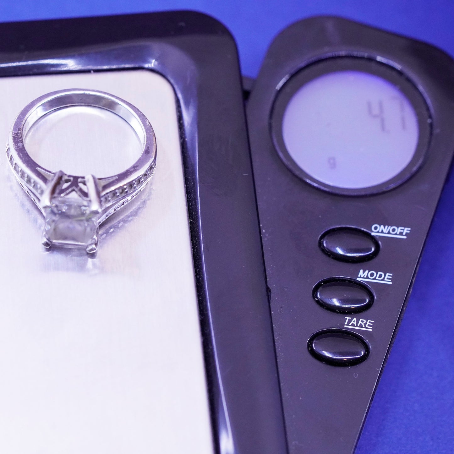 Size 6, vintage Sterling 925 silver anniversary engagement ring with cluster cz