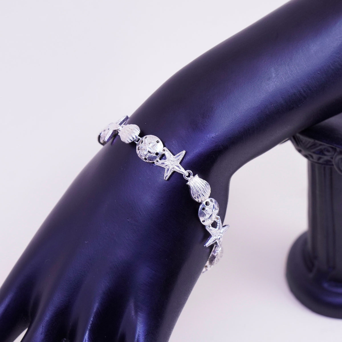 7.75”, ocean lover Sterling silver bracelet, 925 sand dollar, shell, starfish