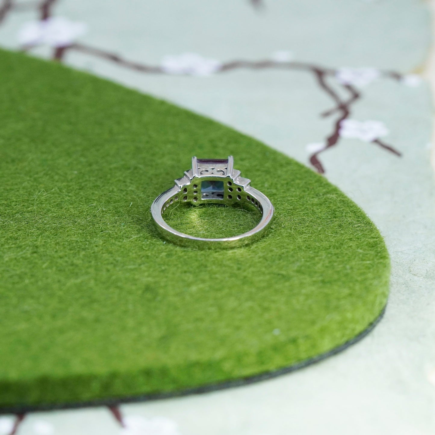 Size 9.25, vintage 925 Sterling silver ring with topaz and cz around