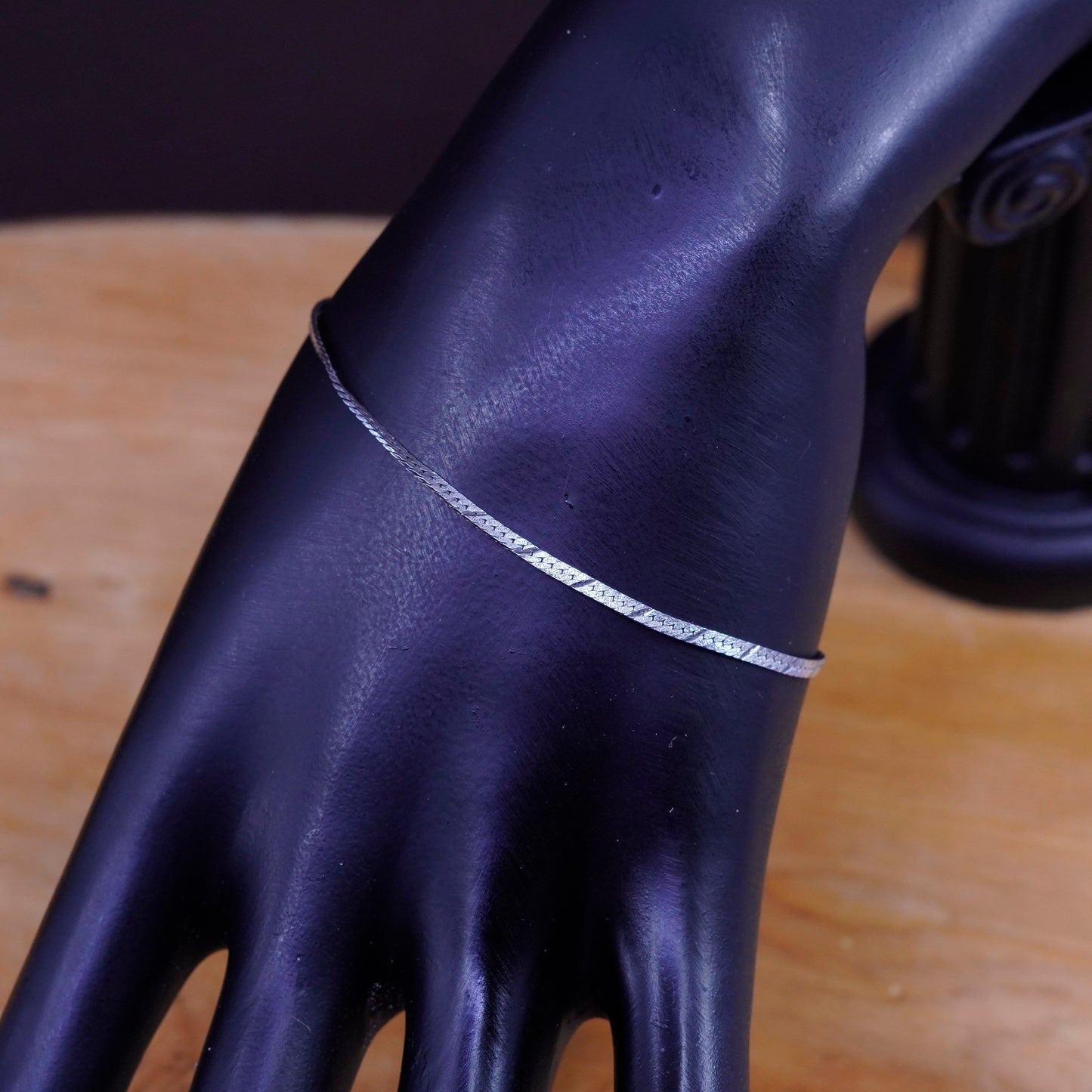 7”, 2mm, Vintage Sterling silver textured herringbone bracelet, Italy 925 chain