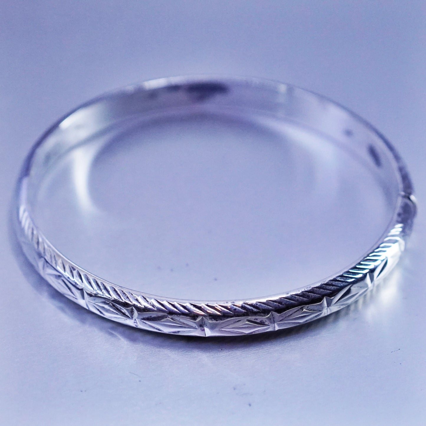 7.25”, Vintage Sterling 925 silver handmade bracelet, textured hinged bangle