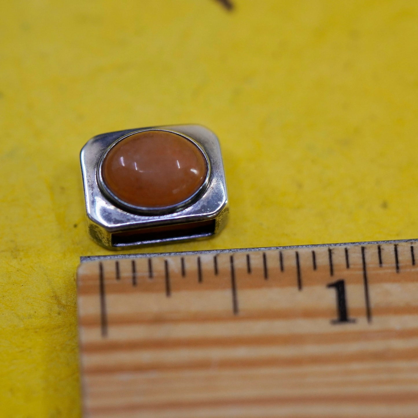 Vintage Sterling 925 silver handmade pendant with orange quartz