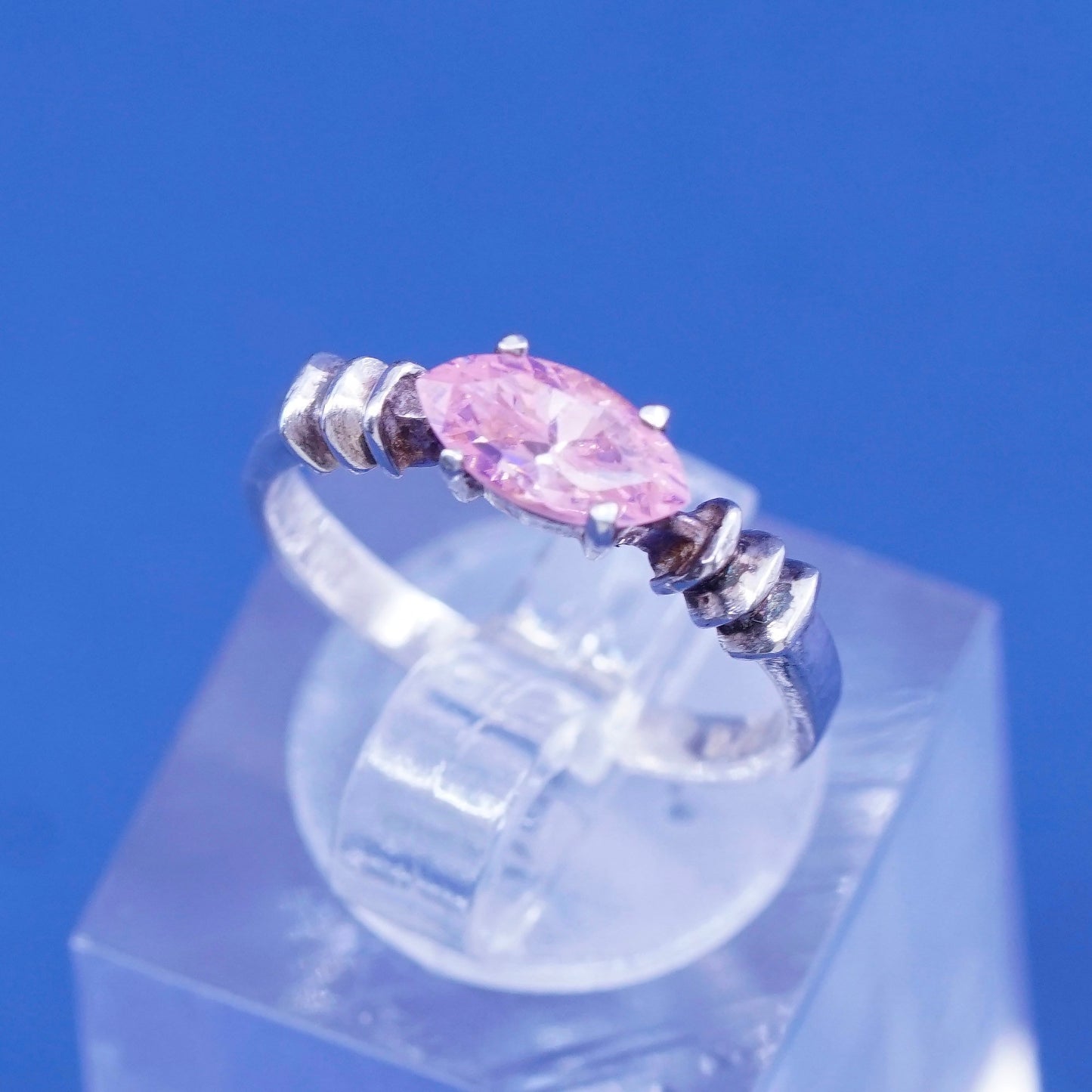 Size 5.25, vintage Sterling 925 silver handmade ring with pink crystal