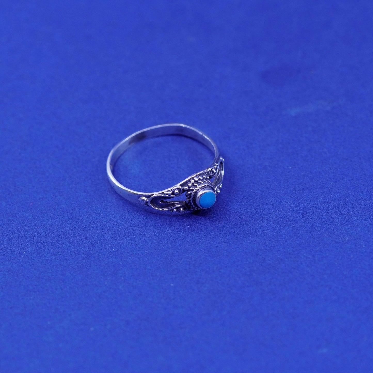 Size 7.5, Sterling 925 silver ring, Native American, southwestern turquoise