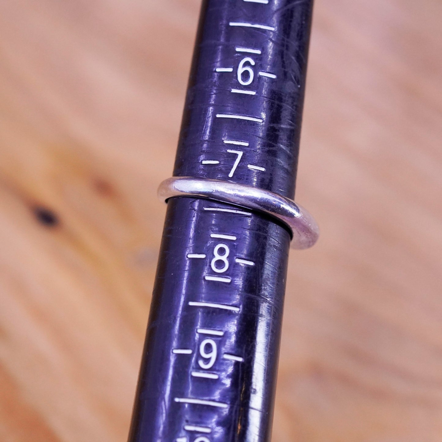 Size 7.25, vintage sterling 925 silver ring with genuine diamond inlay