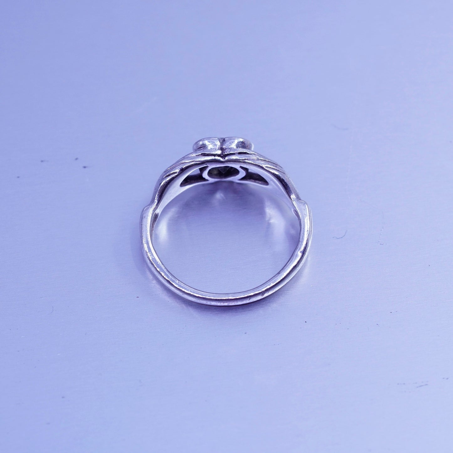 Size 6.75, Irish Claddagh friendship Sterling 925 silver ring, holding heart