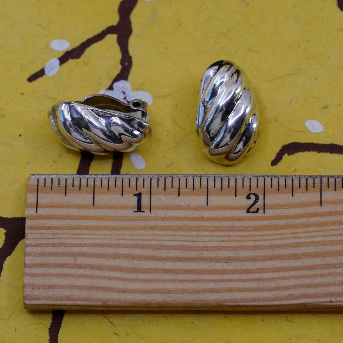 Vintage Mexico Sterling silver handmade clip on, modern 925 ribbed earrings