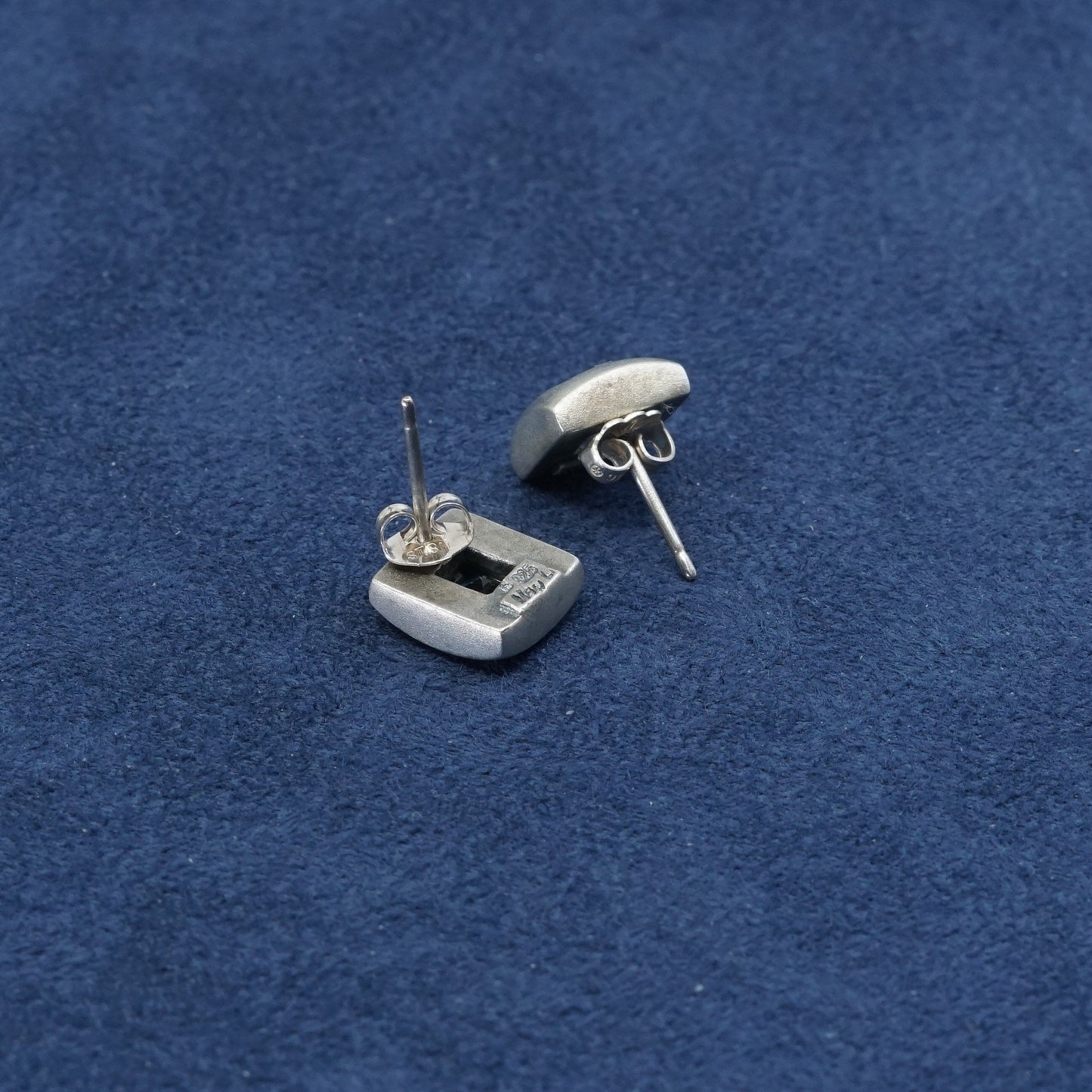 vtg Nou Li Sterling silver handmade earrings, 925 studs w/ square Sapphire