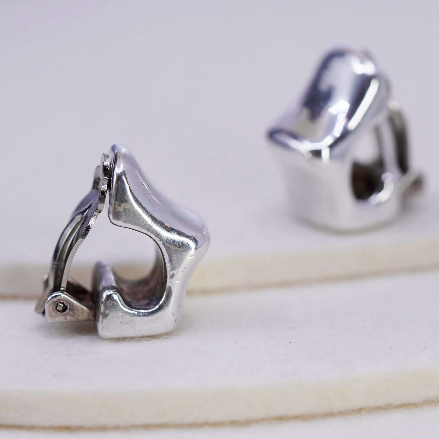 Vintage modern Sterling 925 silver handmade earrings, ribbed clip on