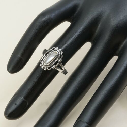 Sz 6.5, Vtg Navajo Sterling Silver Handmade Ring, 925 Silver Band W/ MOP inlay