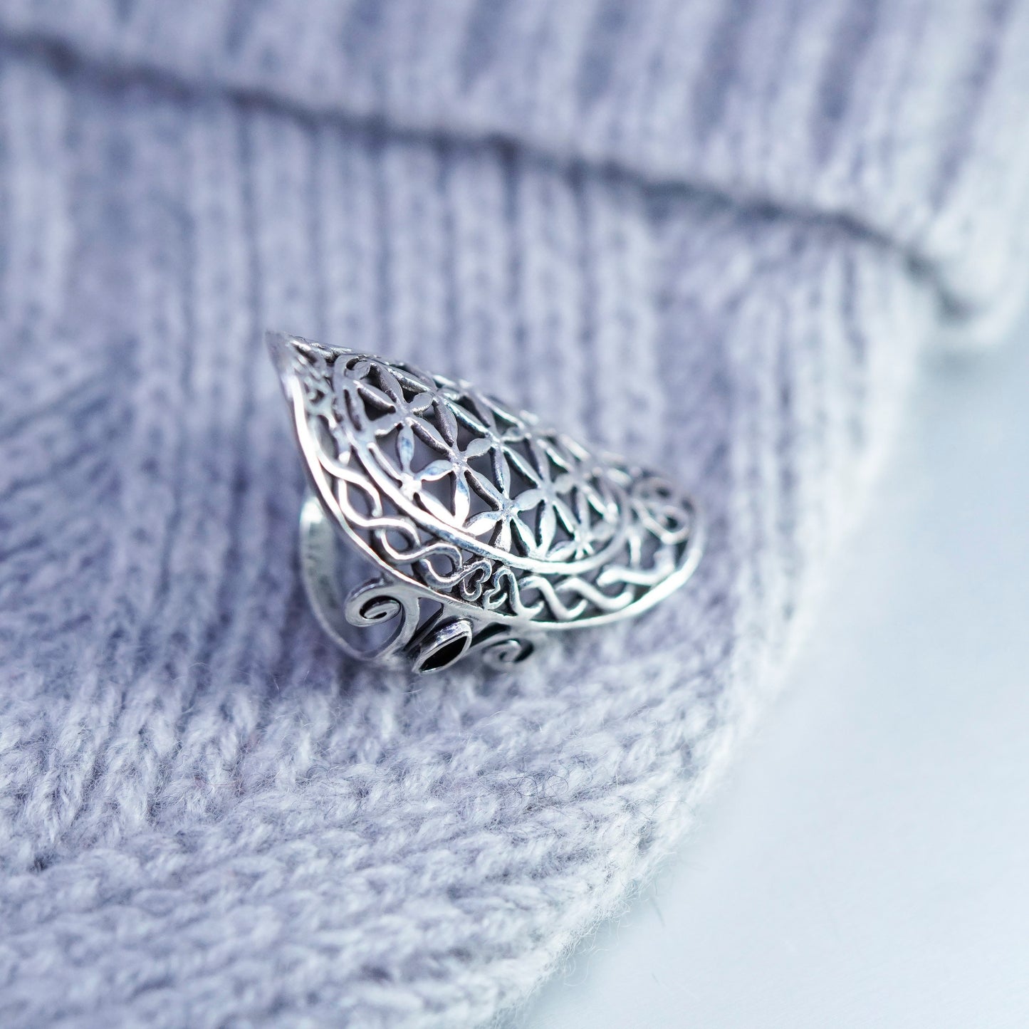Size 6.25, vtg Sterling 925 silver handmade ring, filigree finger guard band