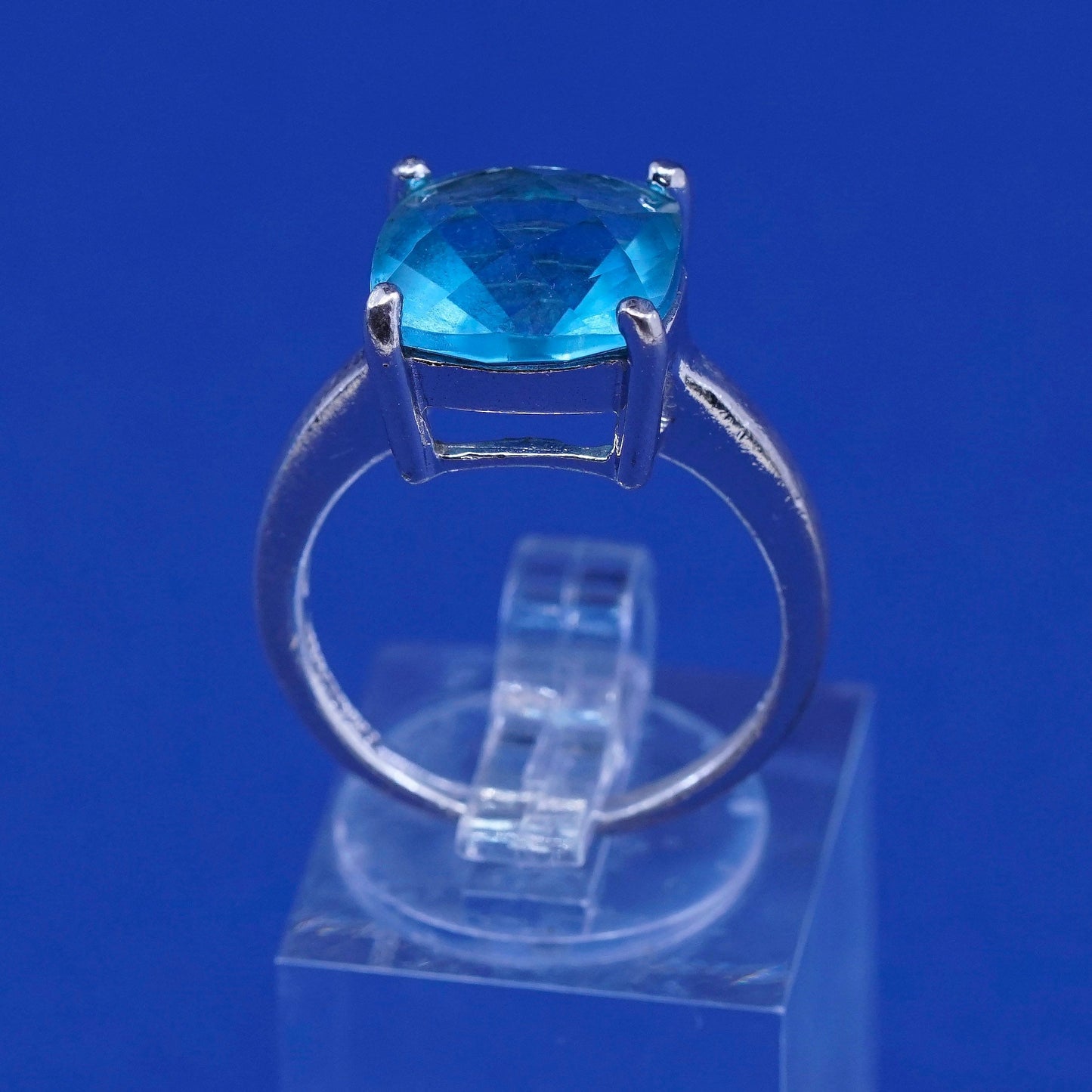 Size 7.25, vintage sterling 925 silver handmade ring with topaz