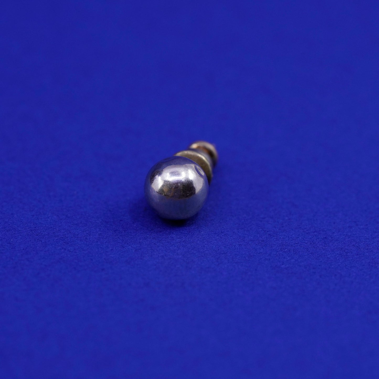 1g, 7mm, vintage solid 14K yellow gold studs earrings