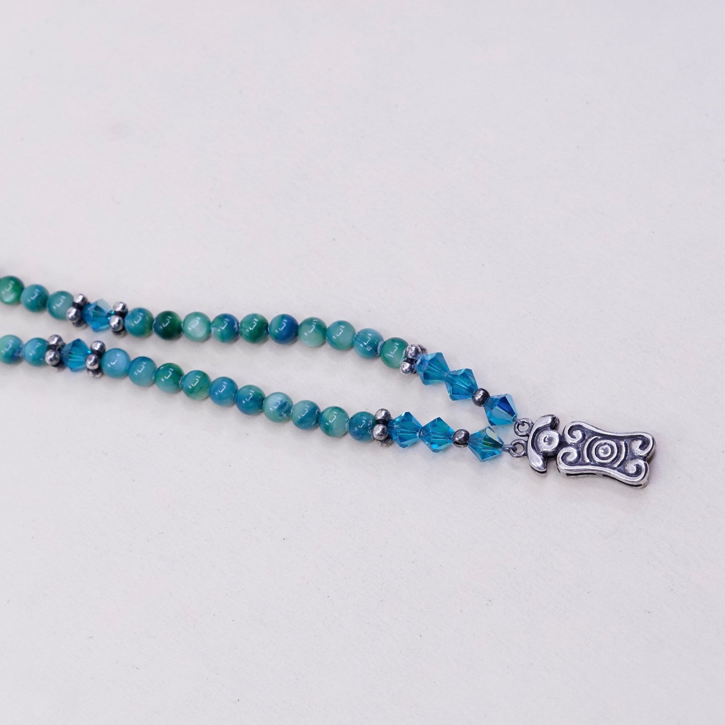 7”, vtg handmade bracelet green blue jade beads w/ 925 Sterling silver clasp