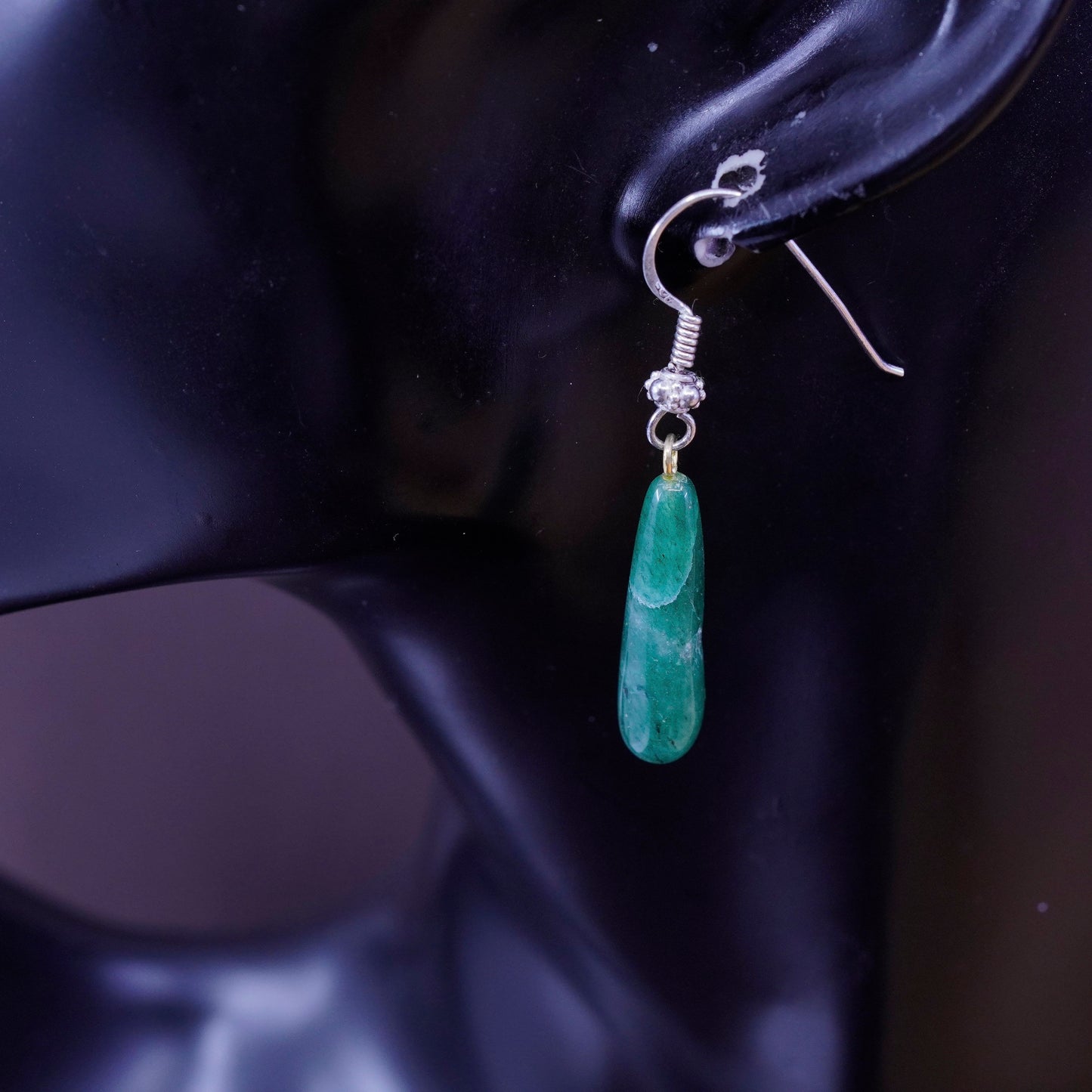 Vintage sterling 925 silver handmade earrings, with teardrop green agate dangle