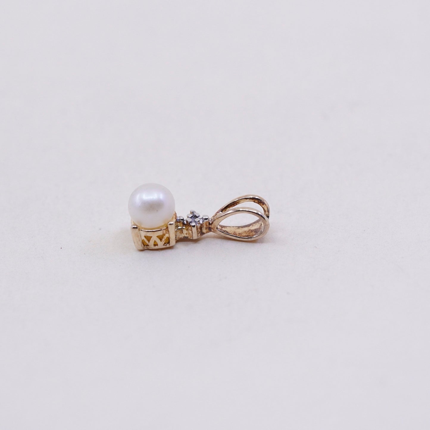 Vintage vermeil gold over sterling 925 silver pearl pendant with diamond