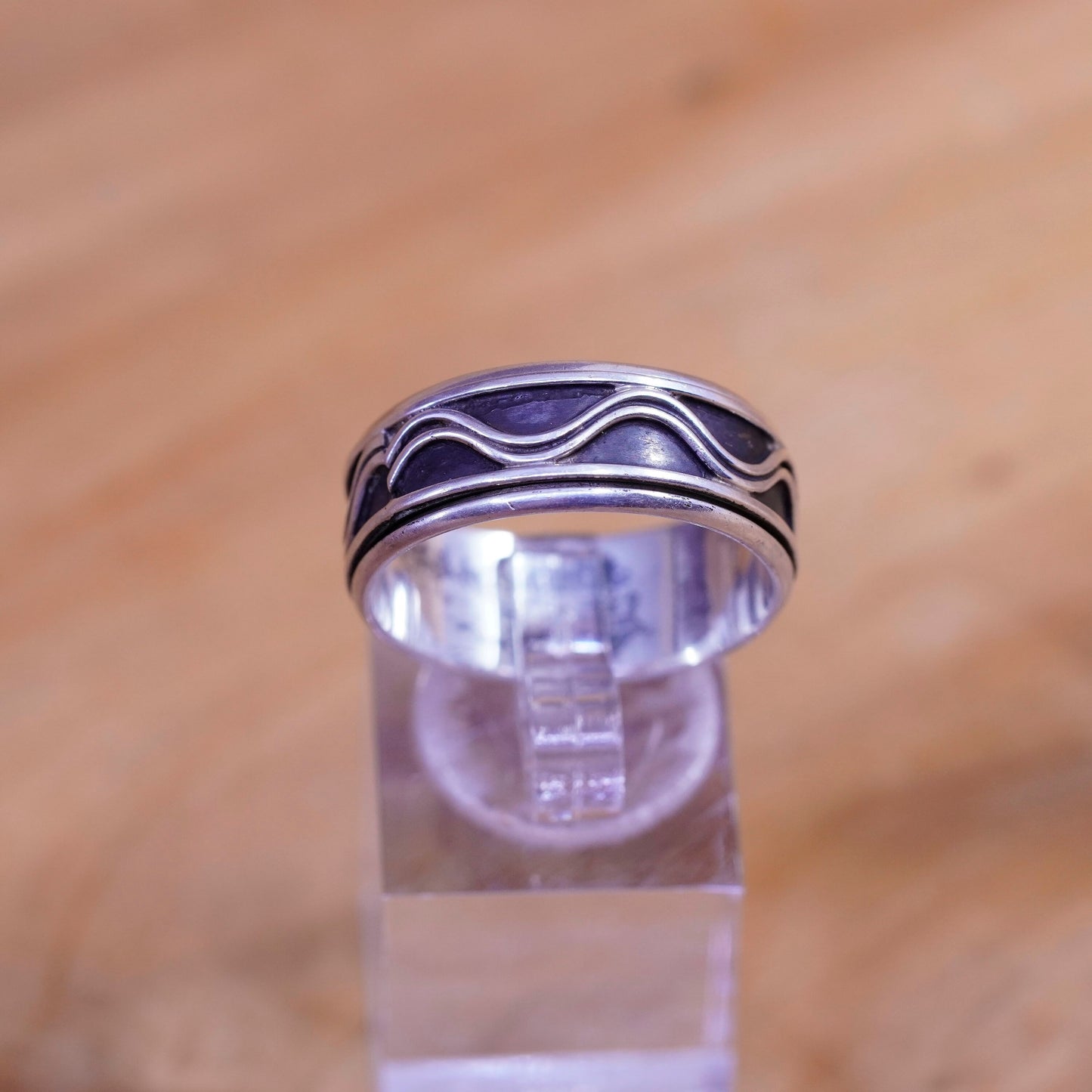 Size 11, vintage Sterling silver prayer ring, 925 spinner wavy band