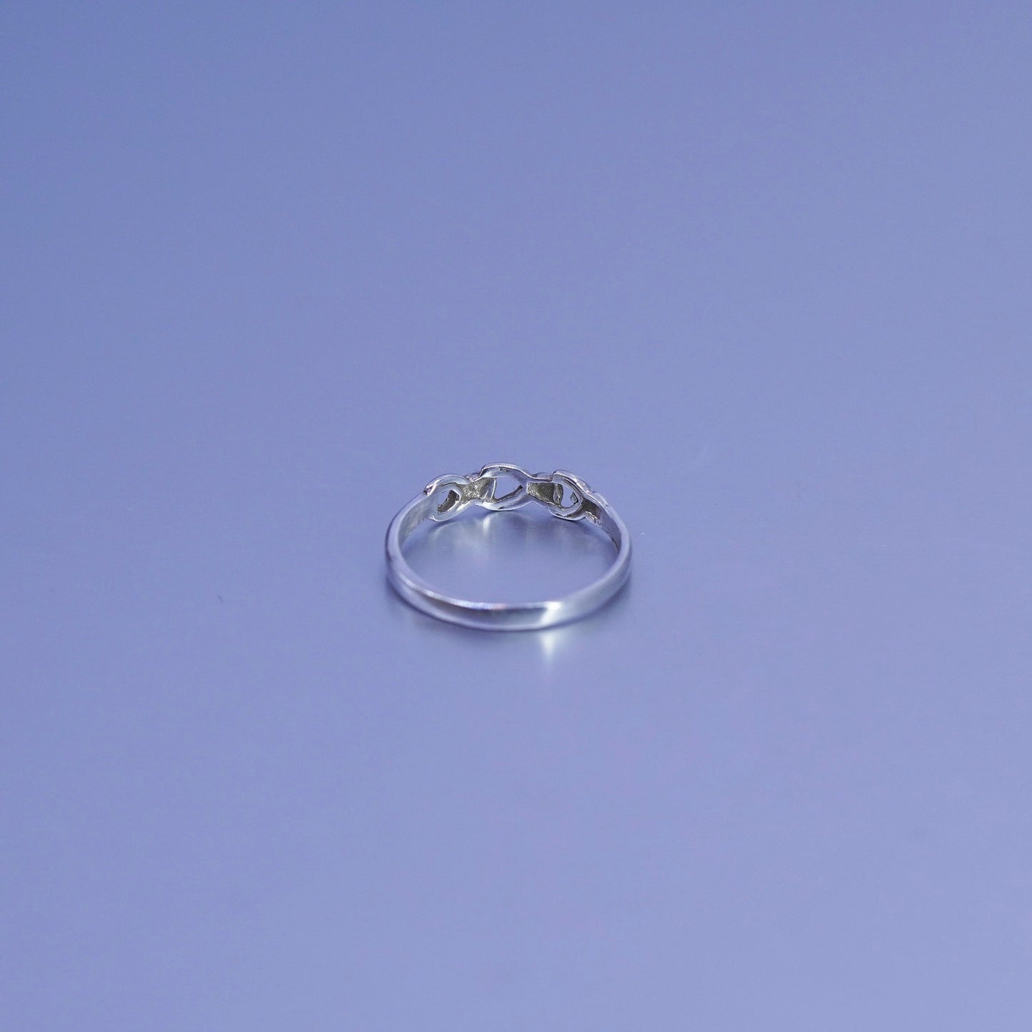 Size 4.75, vintage southwestern Sterling 925 silver ring, stackable chain band