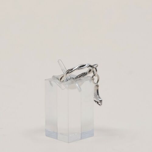 Size 4, Vtg Sterling Silver handmade Ring. 925 Entwined band W/ Skating Shoe