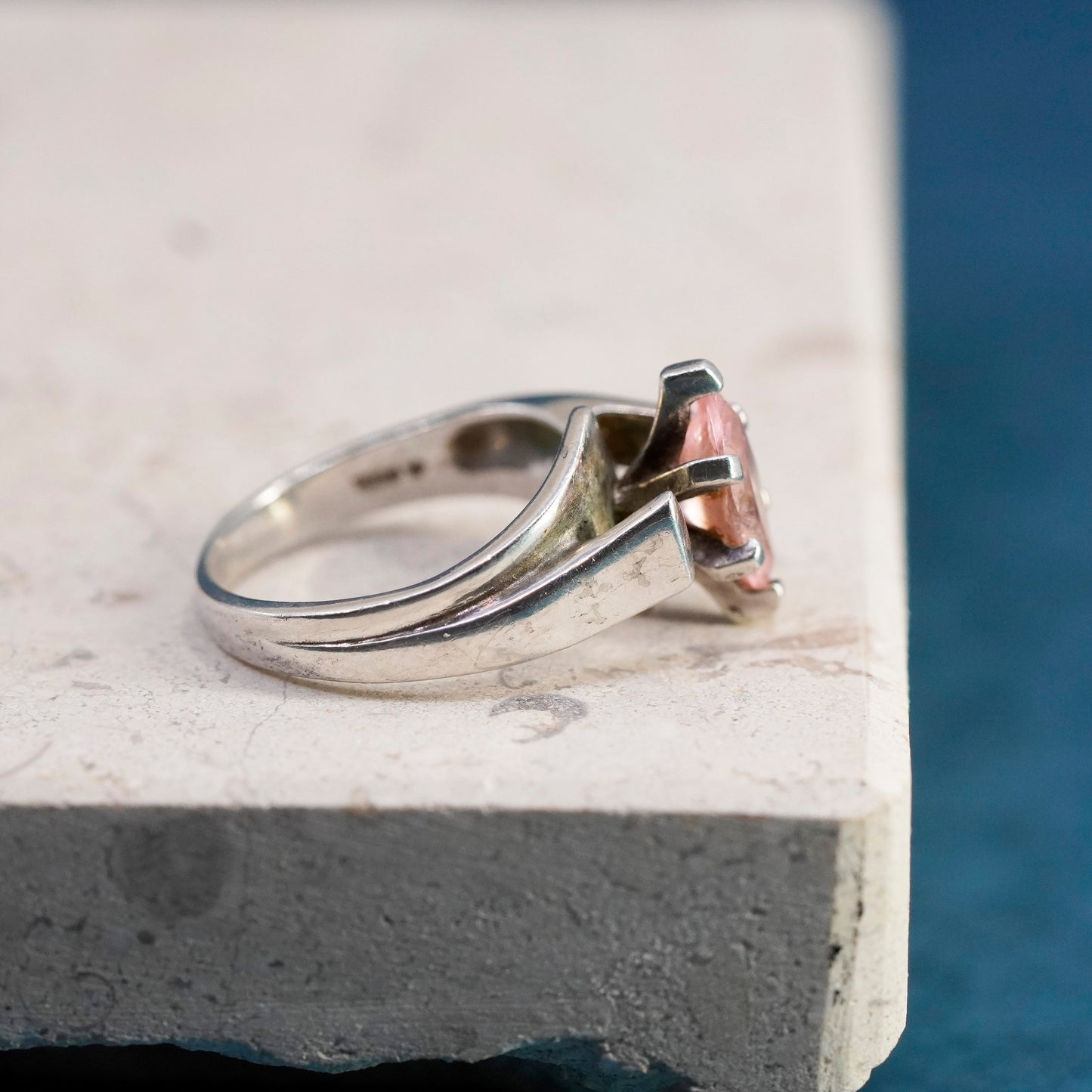 Size 6.25, vintage Sterling 925 silver handmade ring with pink crystal