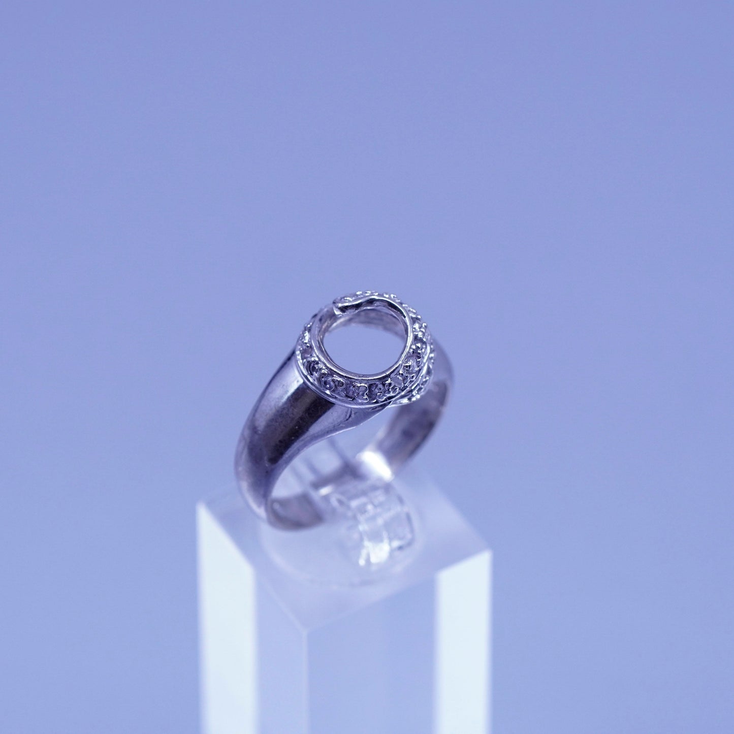 Size 9, vintage Sterling 925 silver handmade swirly ring with Cz