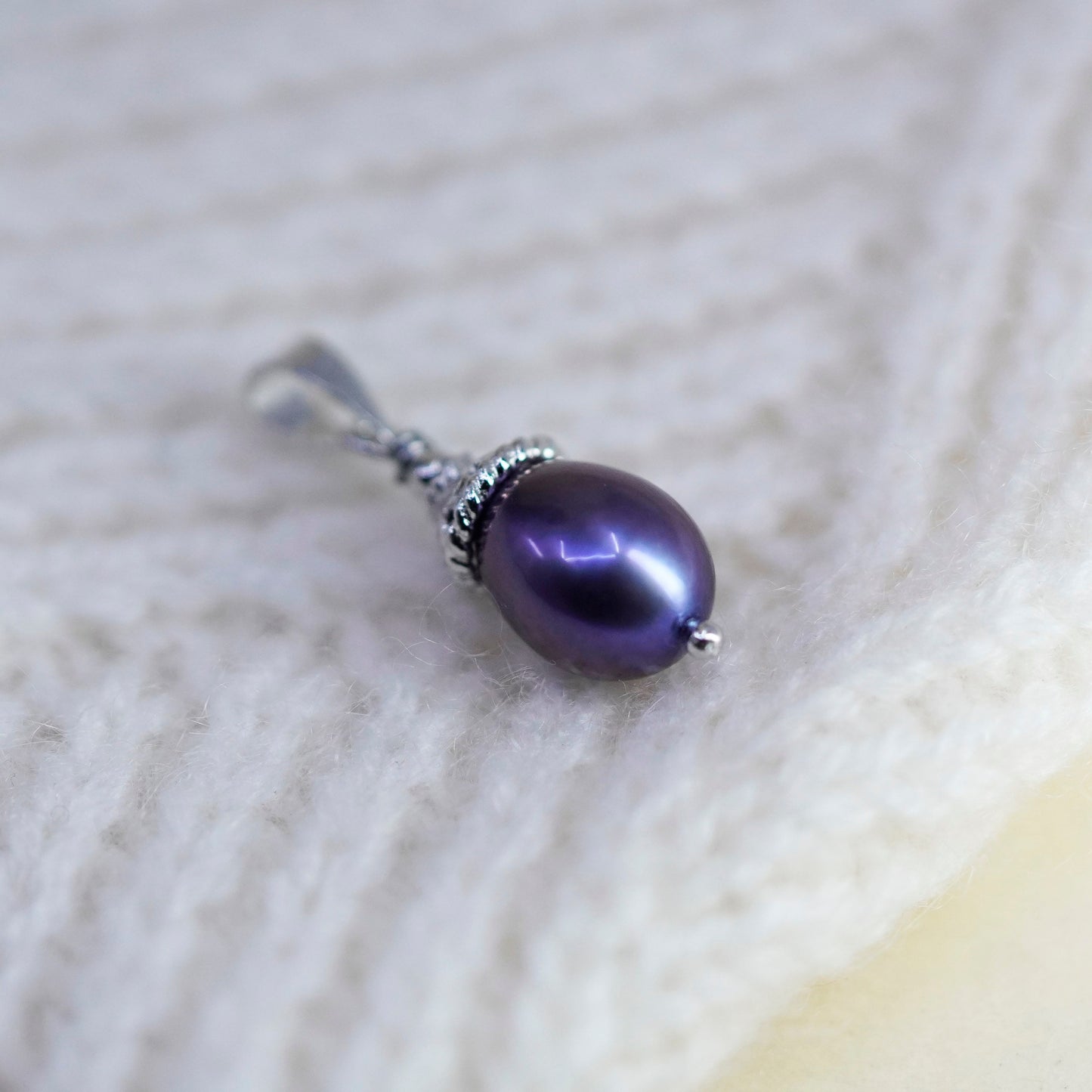Vintage Sterling 925 silver handmade pendant with black pearl