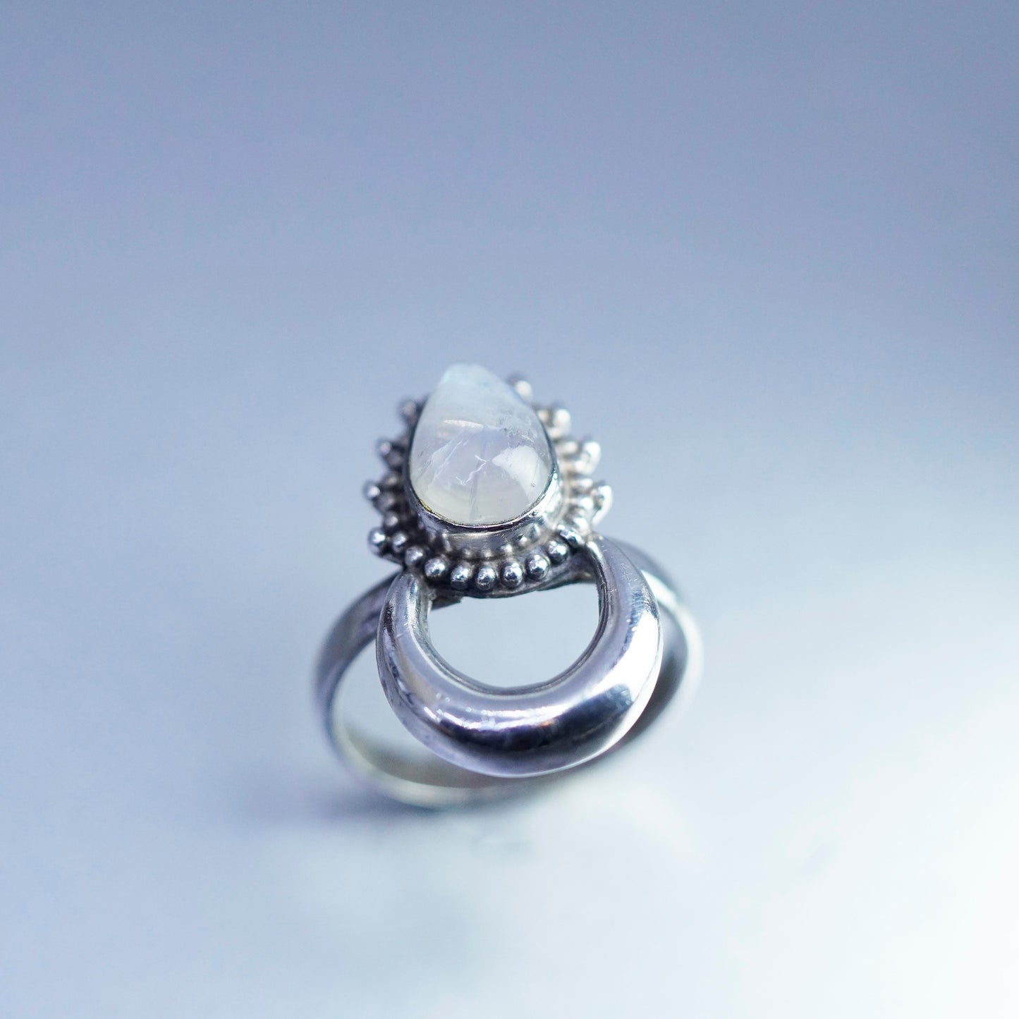Size 6.75, vintage Sterling 925 silver handmade Bali ring w/ teardrop moonstone