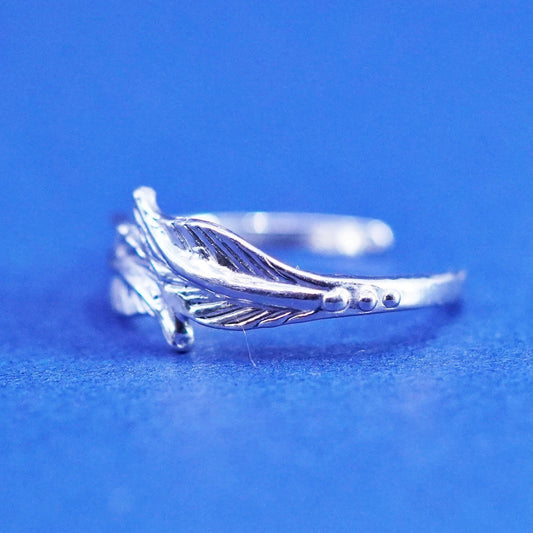 Size 4.5, vintage Sterling silver handmade ring, 925 feather open band