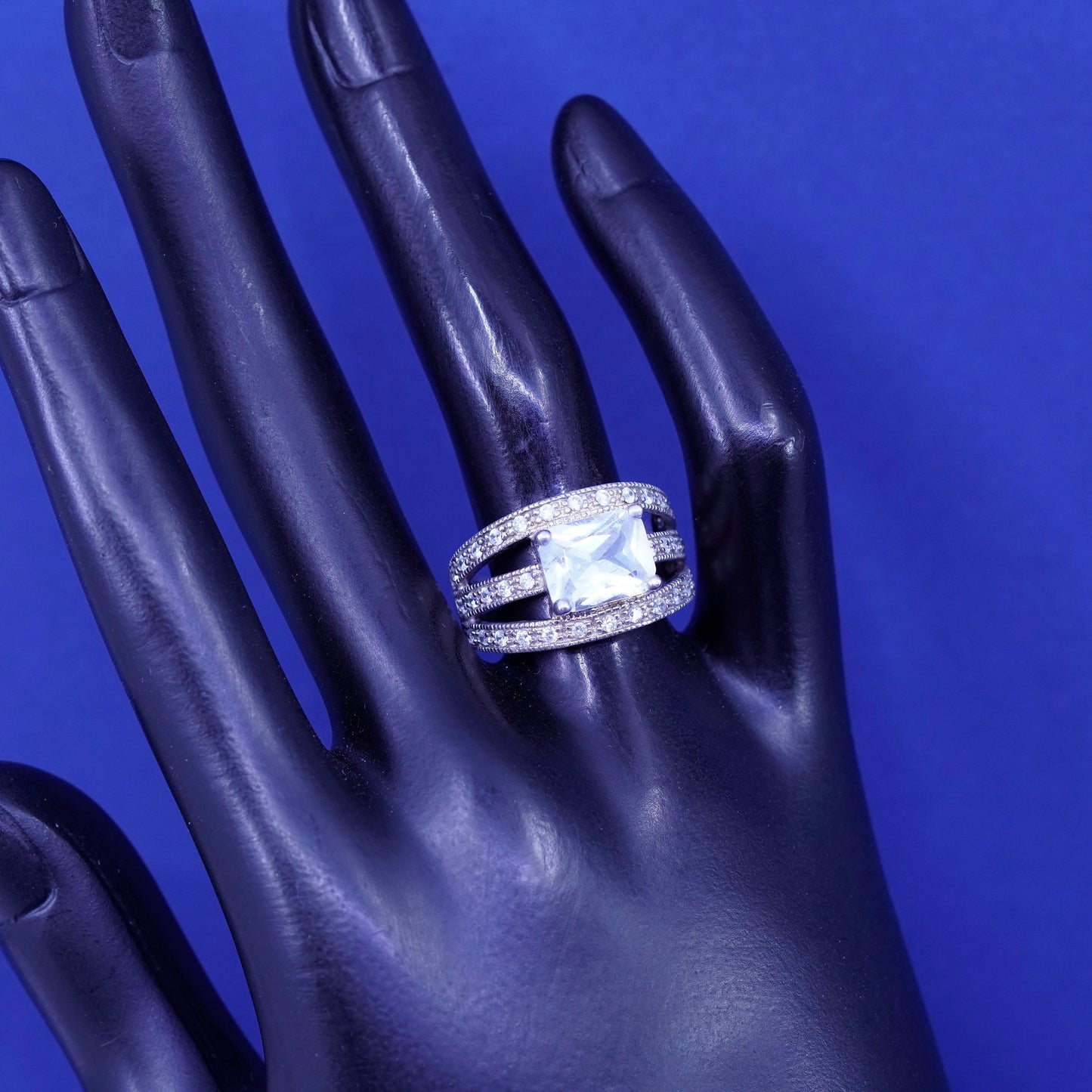 Size 7.25, vtg Sterling 925 silver engagement anniversary ring w/ cluster Cz