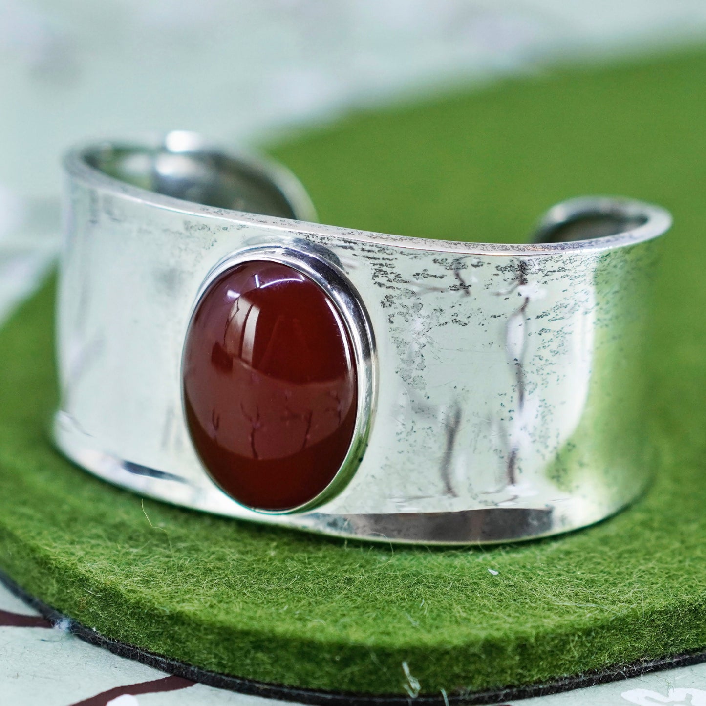 5.5”, Native American southwestern Handmade Sterling 925 silver cuff carnelian
