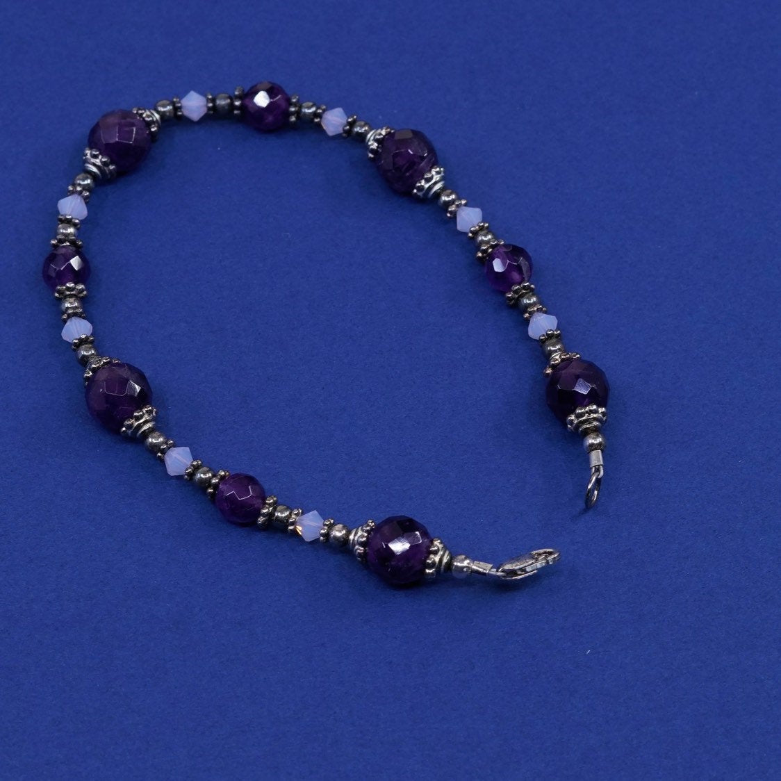 7.5", vtg handmade sterling silver bracelet w/ amethyst beads