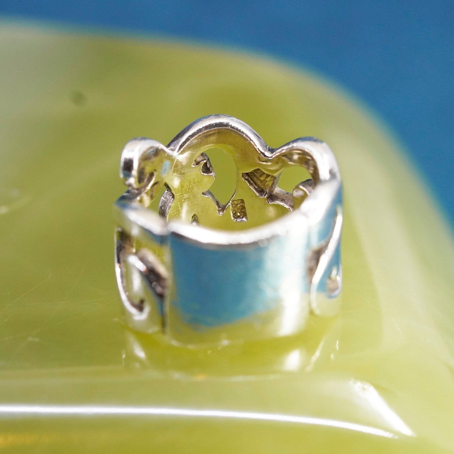 Size 5.25, vintage Sterling silver handmade ring, 925 wide swirly band