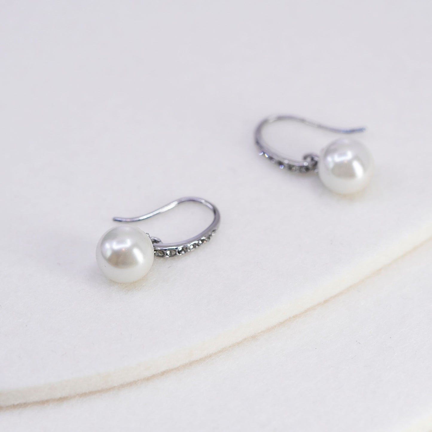 Vintage Silver tone earrings with faux pearl and crystal