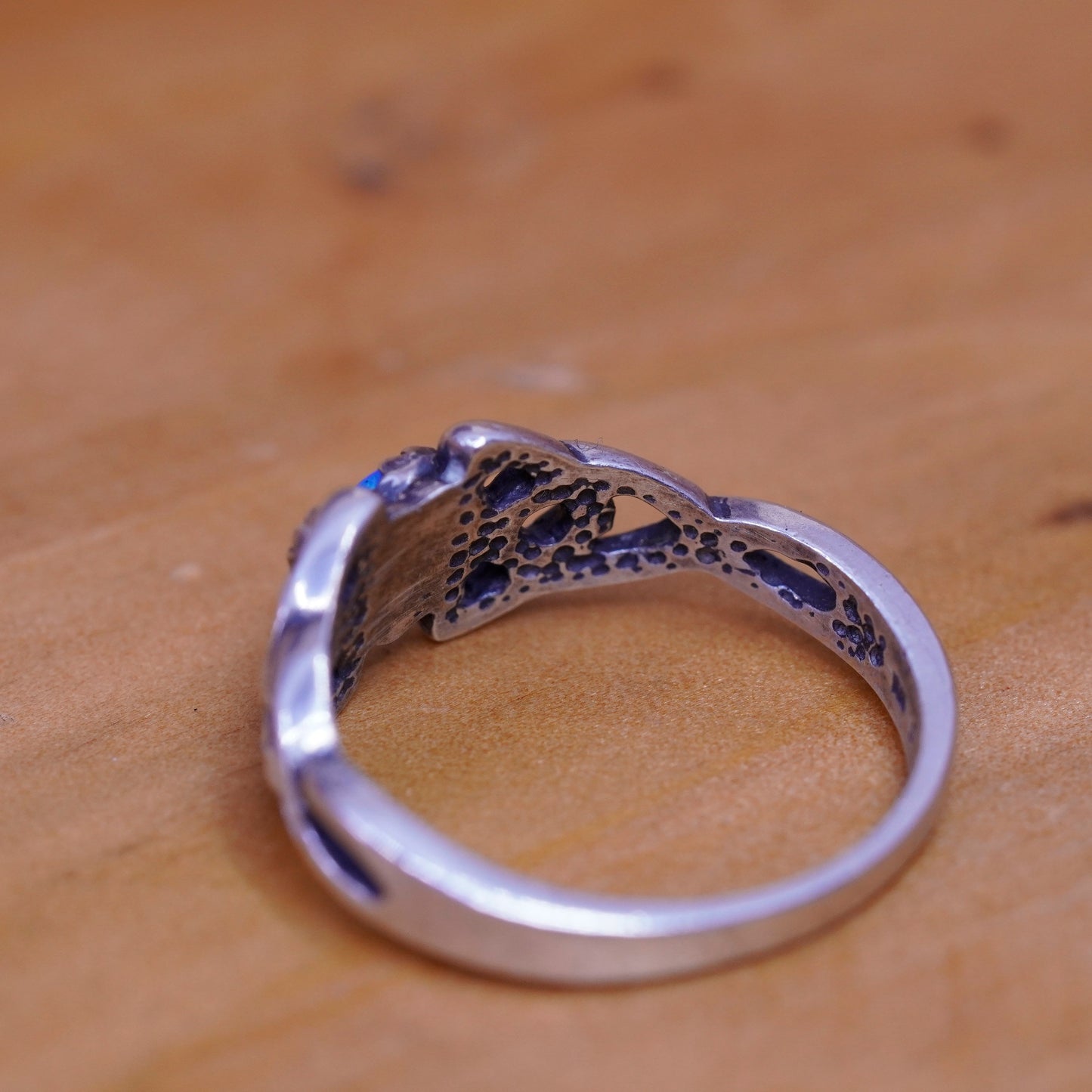 Size 7, sterling 925 silver with holding heart, Irish claddagh ring with opal