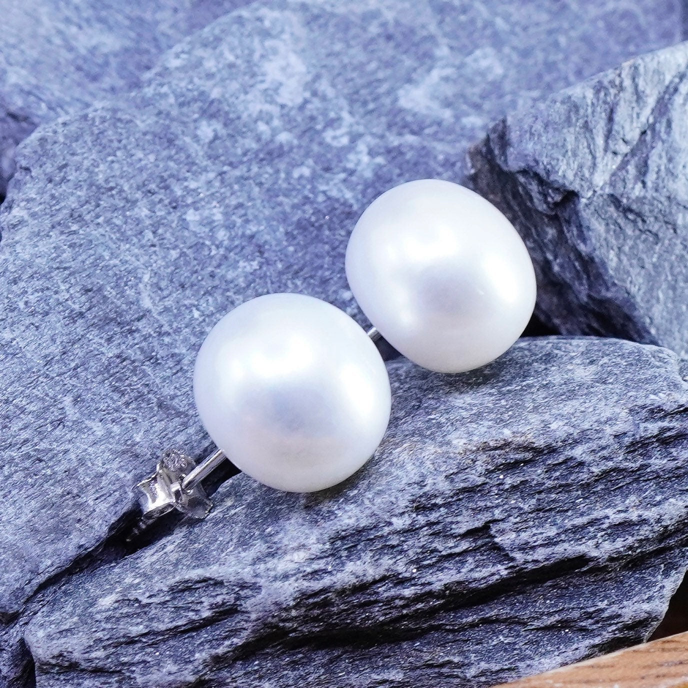 12mm, vintage Sterling 925 silver with white freshwater pearl studs earrings