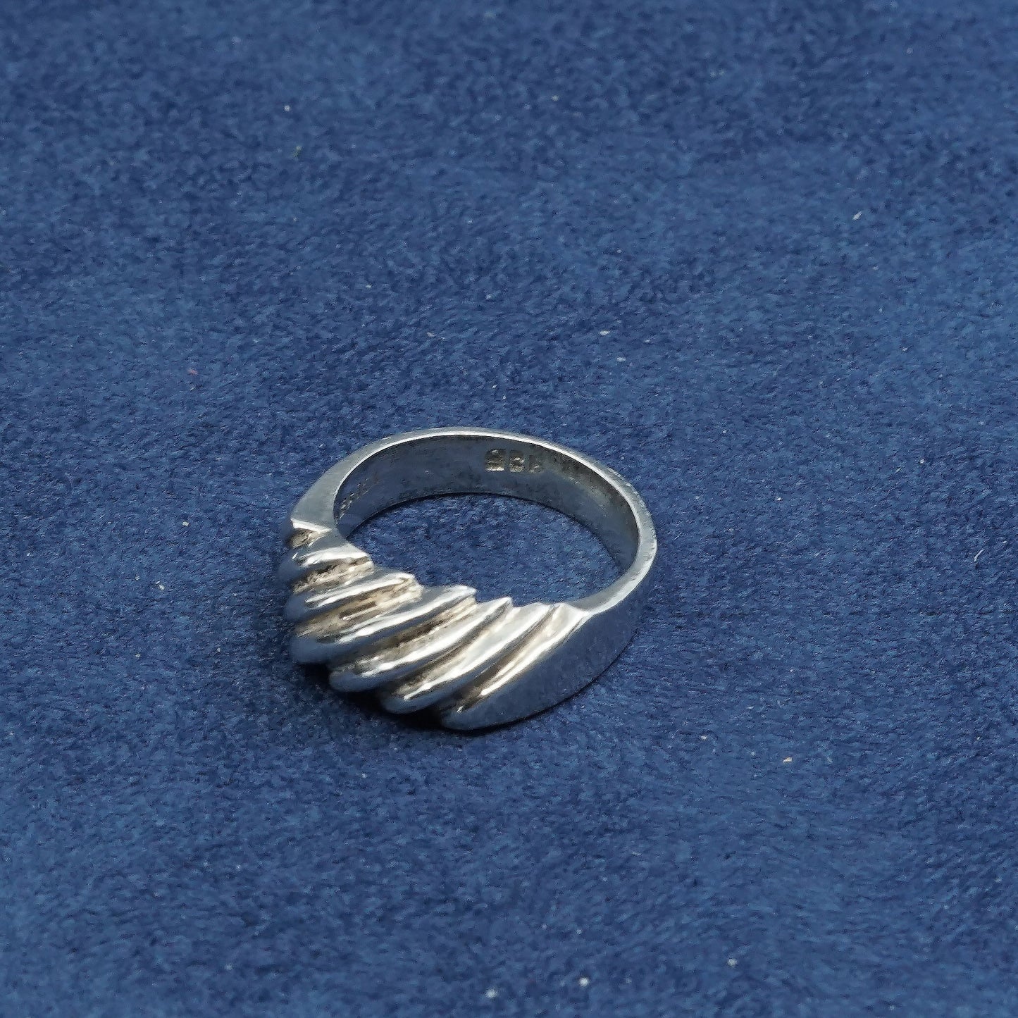 sz 7, vtg minimalist, simple Sterling silver handmade ribbed 925 statement ring