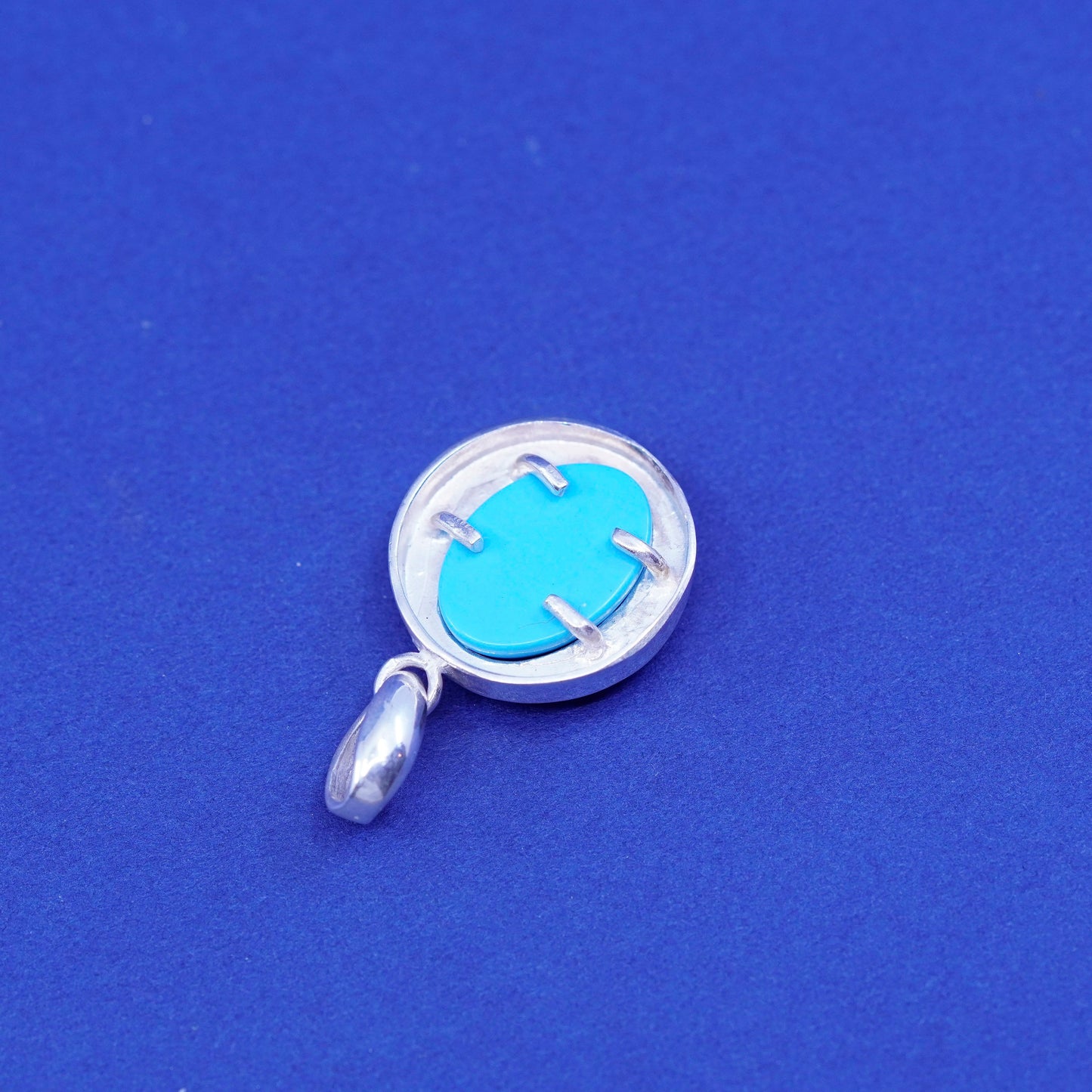 Vintage Sterling 925 silver handmade pendant with oval turquoise