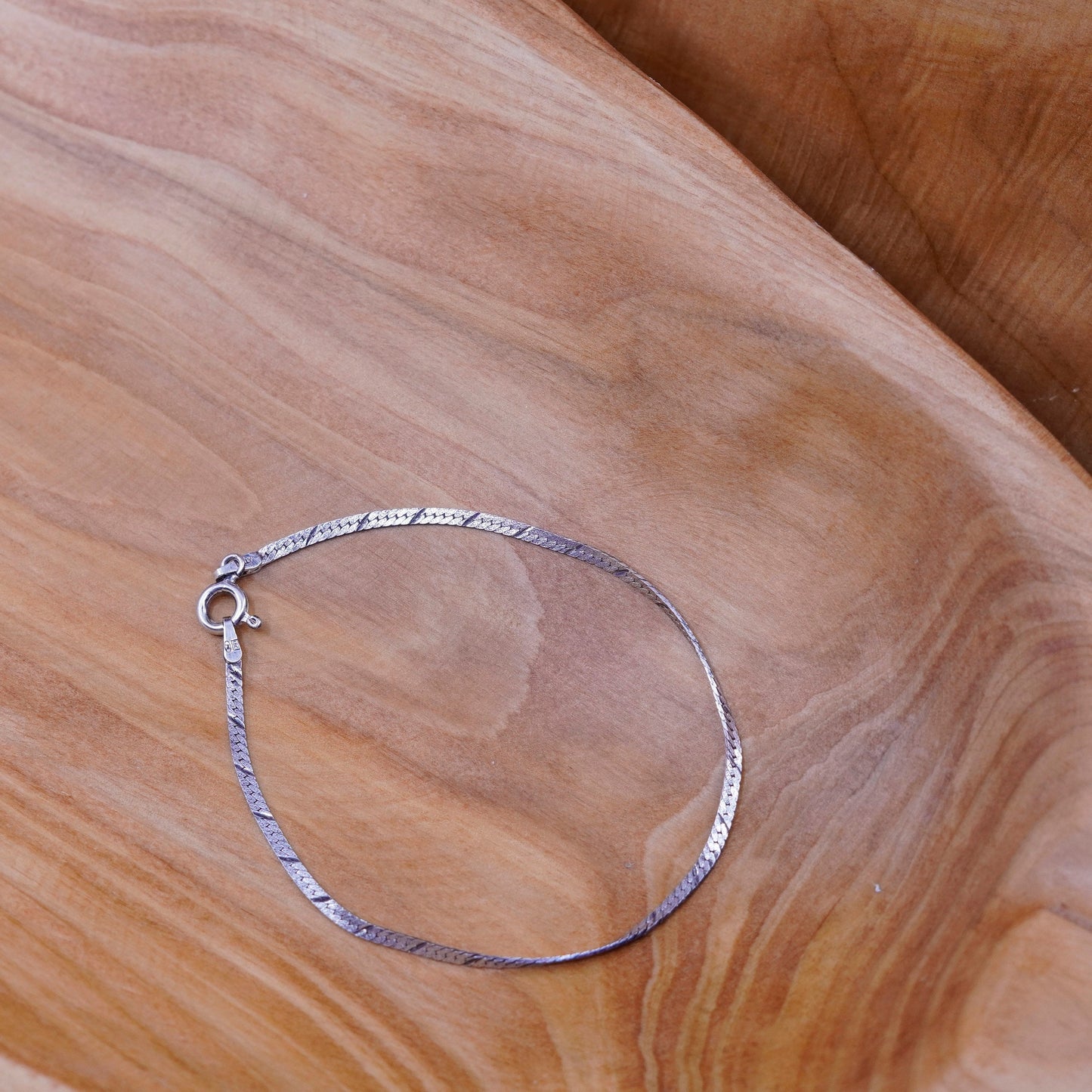 7”, 2mm, Vintage Sterling silver textured herringbone bracelet, Italy 925 chain