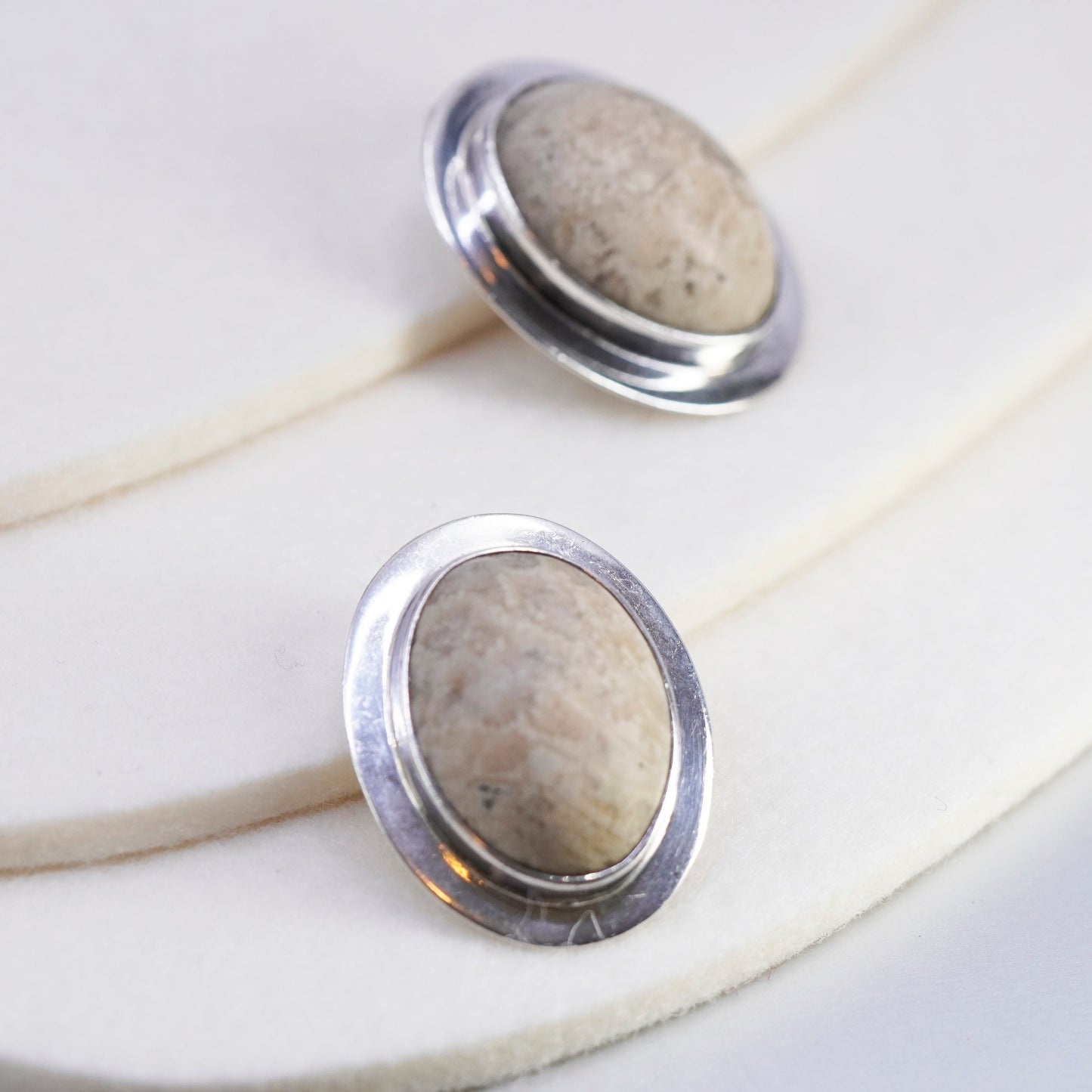 AKR Amy Kahn Russell 925 silver handmade earrings, oval clip on w/ ivory jasper
