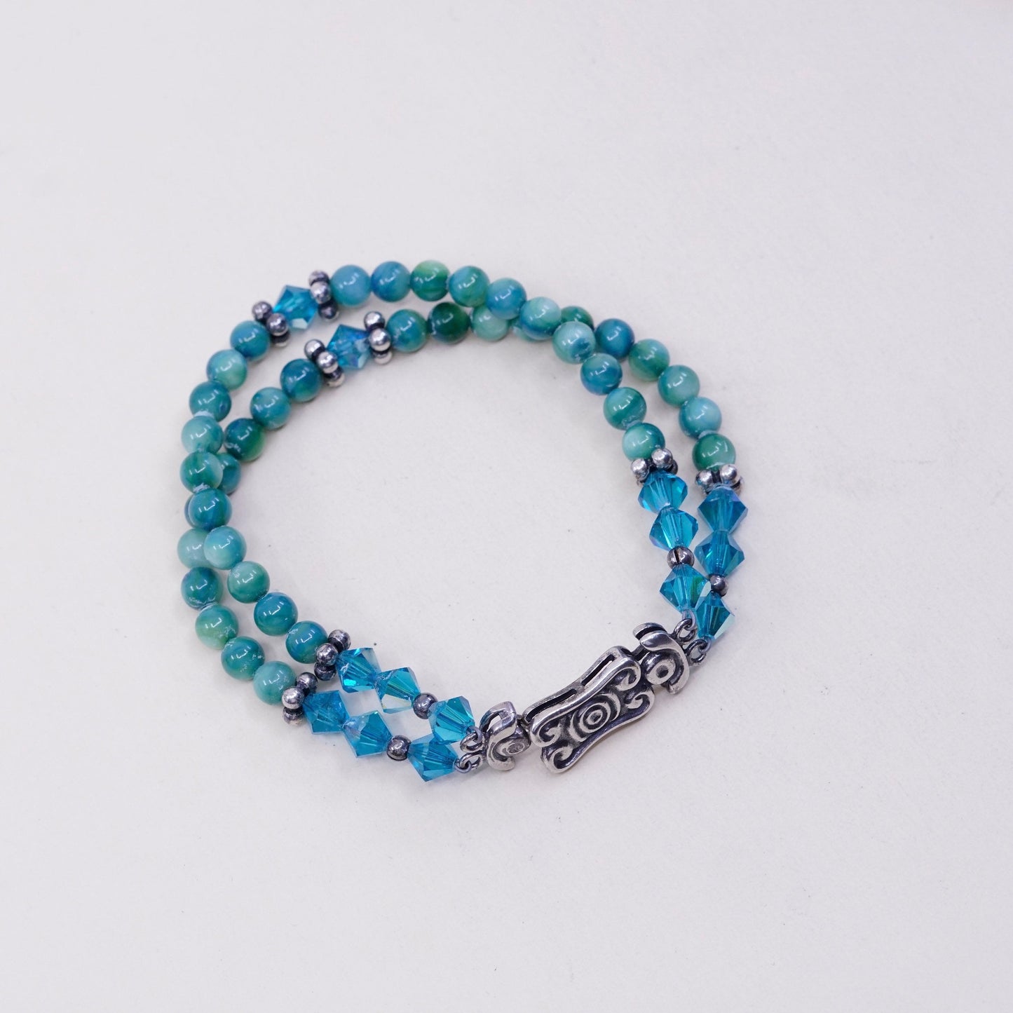 7”, vtg handmade bracelet green blue jade beads w/ 925 Sterling silver clasp