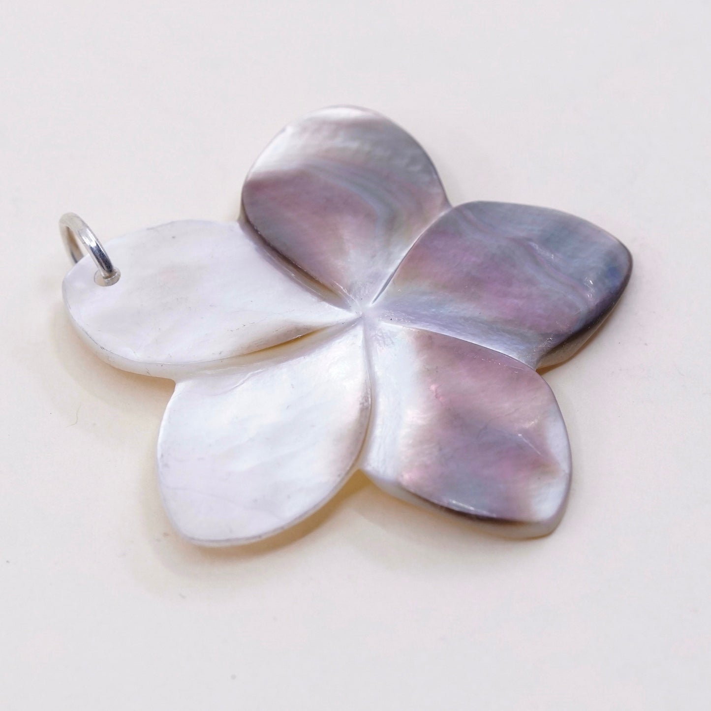 Vintage sterling 925 silver handmade pendant with mother of pearl flower
