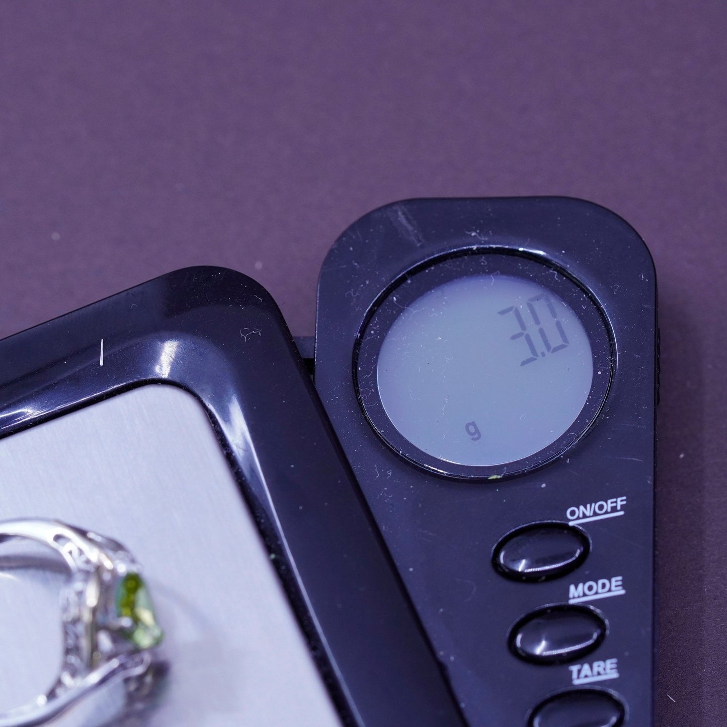 Size 7, vintage Sterling 925 silver 10K gold ring teardrop peridot and diamond